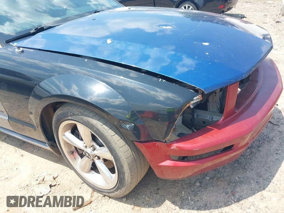 2006 Ford Mustang GT Deluxe with VIN 1ZVFT82H065153666, listed as a IAAI auction lot 42596713 with 264,571 mi miles and . Bid and sale history available at DreamBid. Image 6.