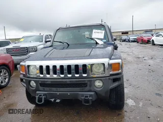 2007 Hummer H3 SUV with VIN 5GTDN13E578250970, listed as a IAAI auction lot 41560783 with 164,136 mi miles. Bid and sale history available at carsss.com. Image 12.