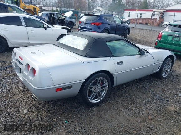 1996 Chevrolet Corvette with VIN 1G1YY32P4T5120035, listed as a IAAI auction lot 41608271 with 1 mi miles. Bid and sale history available at carsss.com. Image 4.