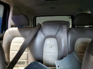 2005 Ford Explorer Eddie Bauer с VIN 1FMZU74K95UB31469, выставлен на аукционе Copart как лот 86319144 с пробегом Не указан миль и Списание • Salvage title. История ставок и продаж доступна на DreamBid. Изображение 10.