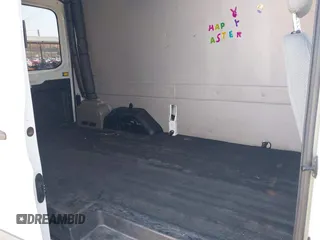 2015 Ford Transit z VIN 1FTNE1CM8FKB16085, wystawiony jako IAAI lot #42438768 z przebiegiem Nie podano mil oraz . Historia ofert i sprzedaży dostępna na DreamBid. Obrazek 8.