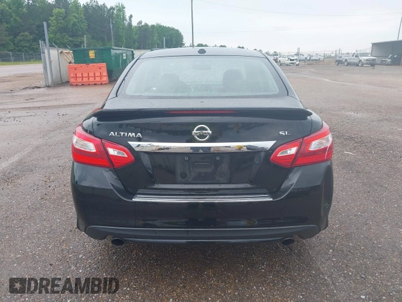 2017 Nissan Altima SR z VIN 1N4AL3AP4HC489298, wystawiony jako IAAI lot #42140956 z przebiegiem 96 126 mil mil oraz . Historia ofert i sprzedaży dostępna na DreamBid. Obrazek 16.