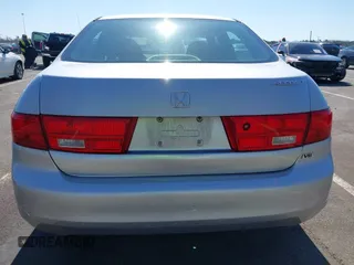 2005 Honda Accord LX z VIN 1HGCM66325A040041, wystawiony jako IAAI lot #41997495 z przebiegiem 177 632 mil mil oraz . Historia ofert i sprzedaży dostępna na DreamBid. Obrazek 13.