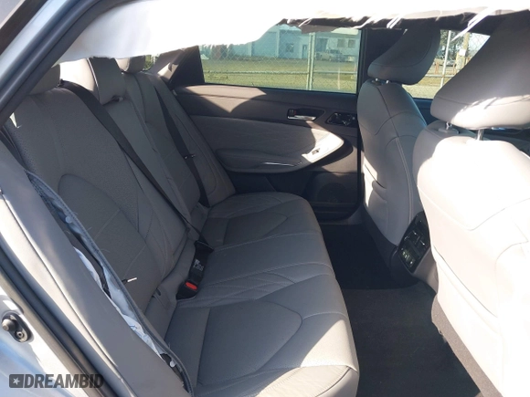 2020 Toyota Avalon Limited with VIN 4T1DZ1FB2LU053877, listed as a IAAI auction lot 41725361 with 24,552 mi miles. Bid and sale history available at carsss.com. Image 8.