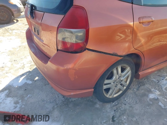 2008 Honda Fit Sport with VIN JHMGD38688S017060, listed as a IAAI auction lot 41384796 with 196,058 mi miles. Bid and sale history available at carsss.com. Image 14.