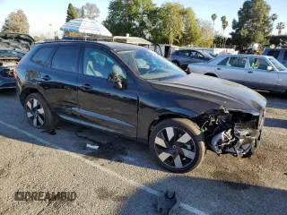 2024 Volvo XC60 Plus Dark Theme z VIN YV4H60DL2R1896845, wystawiony jako Copart lot #46711415 z przebiegiem 24 916 mil mil oraz Szkoda całkowita • Salvage title. Historia ofert i sprzedaży dostępna na DreamBid. Obrazek 4.