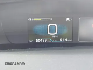 2021 Toyota Prius L Eco z VIN JTDKAMFU3M3152785, wystawiony jako IAAI lot #42501351 z przebiegiem 60 489 mil mil oraz . Historia ofert i sprzedaży dostępna na DreamBid. Obrazek 15.