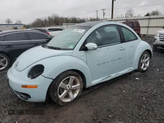 2010 Volkswagen New Beetle Coupe with VIN 3VWRG3AG3AM033487, listed as a Copart auction lot 52022215 with 109,074 mi miles and Salvage Title. Bid and sale history available at carsss.com. Image 1.