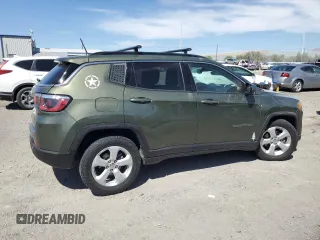 2019 Jeep Compass Latitude with VIN 3C4NJCBB1KT743968, listed as a Copart auction lot 53071465 with 60,678 mi miles and Salvage title. Bid and sale history available at DreamBid. Image 3.