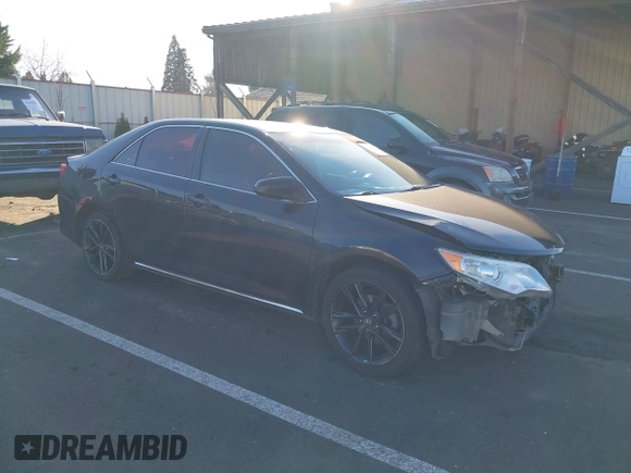 2012 Toyota Camry L with VIN 4T4BF1FK7CR262912, listed as a IAAI auction lot 41698824 with 204,915 mi miles. Bid and sale history available at carsss.com. Image 1.