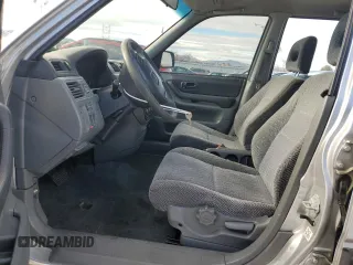 1998 Honda CR-V LX with VIN JHLRD2842WC011221, listed as a Copart auction lot 88162565 with 201,069 mi miles and Salvage Title. Bid and sale history available at carsss.com. Image 7.