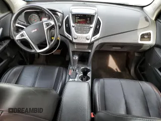 2017 GMC Terrain SLT z VIN 2GKFLUEK5H6320716, wystawiony jako Copart lot #55837545 z przebiegiem 141 978 mil mil oraz Szkoda całkowita • Salvage title. Historia ofert i sprzedaży dostępna na DreamBid. Obrazek 8.