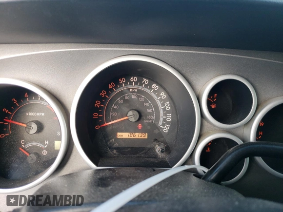 2010 Toyota Tundra z VIN 5TFDW5F18AX157183, wystawiony jako Copart lot #46691125 z przebiegiem 186 139 mil mil oraz Szkoda całkowita • Salvage title. Historia ofert i sprzedaży dostępna na DreamBid. Obrazek 9.