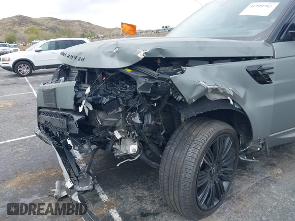 2022 Land Rover Range Rover Sport HSE Dynamic with VIN SALWR2SE7NA215082, listed as a IAAI auction lot 41799793 with 26,176 mi miles and . Bid and sale history available at DreamBid. Image 6.