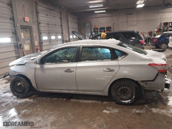 2014 Nissan Sentra SV with VIN 3N1AB7AP2EY212692, listed as a IAAI auction lot 41602444 with 1 mi miles. Bid and sale history available at carsss.com. Image 13.