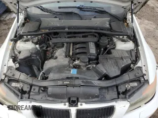 2006 BMW 3 Series 325xi with VIN WBAVD13556KV02729, listed as a Copart auction lot 86075344 with 236,195 mi miles and Salvage Title. Bid and sale history available at carsss.com. Image 13.