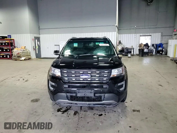 2017 Ford Explorer XLT z VIN 1FM5K8DH1HGA15992, wystawiony jako Copart lot #51671295 z przebiegiem 104 003 mil mil oraz Szkoda całkowita • Salvage title. Historia ofert i sprzedaży dostępna na DreamBid. Obrazek 11.