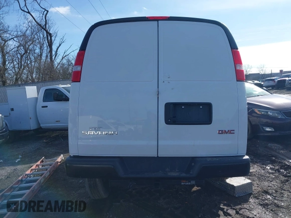 2024 GMC Savana Cargo Van with VIN 1GTW7AF71R1184811, listed as a IAAI auction lot 41426316 with 22,309 mi miles. Bid and sale history available at carsss.com. Image 17.
