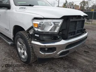 2020 Ram 1500 Big Horn z VIN 1C6RRFFG5LN284440, wystawiony jako IAAI lot #40975635 z przebiegiem 105 400 mil mil oraz . Historia ofert i sprzedaży dostępna na DreamBid. Obrazek 21.