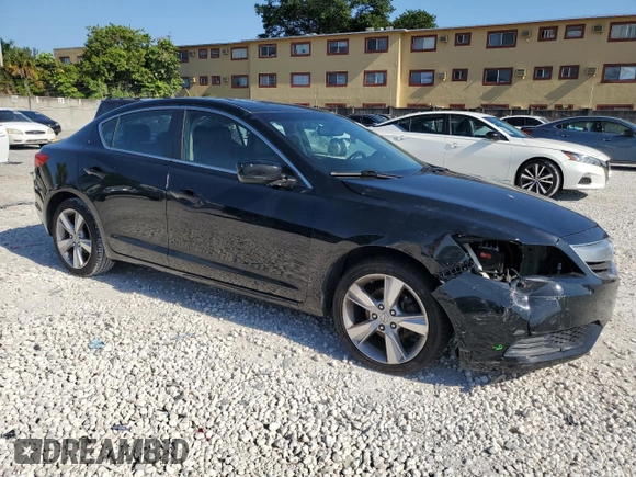 2014 Acura ILX z VIN 19VDE1F3XEE012920, wystawiony jako Copart lot #56931455 z przebiegiem 137 002 mil mil oraz Szkoda całkowita • Salvage title. Historia ofert i sprzedaży dostępna na DreamBid. Obrazek 4.