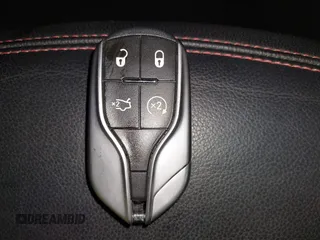 2020 Maserati Ghibli S Q4 z VIN ZAM57YTAXL1354588, wystawiony jako IAAI lot #42337502 z przebiegiem 60 681 mil mil oraz . Historia ofert i sprzedaży dostępna na DreamBid. Obrazek 11.