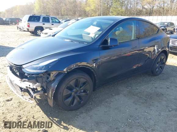2024 Tesla Model Y Long Range with VIN 7SAYGDEE8RA293641, listed as a IAAI auction lot 41891018 with 7,341 mi miles and . Bid and sale history available at DreamBid. Image 20.