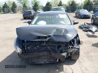 2017 Kia Cadenza Premium z VIN KNALB4J19H5072722, wystawiony jako IAAI lot #42104763 z przebiegiem 119 866 mil mil oraz . Historia ofert i sprzedaży dostępna na DreamBid. Obrazek 13.