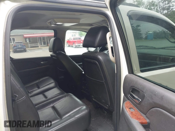 2012 Chevrolet Avalanche LTZ with VIN 3GNTKGE76CG218103, listed as a IAAI auction lot 42514029 with 167,593 mi miles and . Bid and sale history available at DreamBid. Image 8.