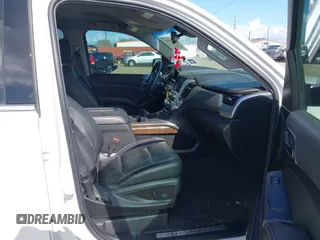 2019 Chevrolet Tahoe LT z VIN 1GNSCBKC0KR393975, wystawiony jako IAAI lot #41129927 z przebiegiem 119 470 mil mil oraz . Historia ofert i sprzedaży dostępna na DreamBid. Obrazek 5.