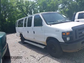 2013 Ford Econoline Cargo Commercial z VIN 1FTSS3EL6DDB08712, wystawiony jako IAAI lot #42264955 z przebiegiem 148 315 mil mil oraz . Historia ofert i sprzedaży dostępna na DreamBid. Obrazek 13.