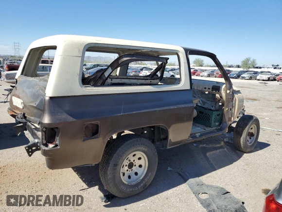 1987 Chevrolet Blazer z VIN 1GNEV18K5HF182877, wystawiony jako Copart lot #78032984 z przebiegiem Nie podano mil oraz Czysty tytuł • Clean title. Historia ofert i sprzedaży dostępna na DreamBid. Obrazek 3.