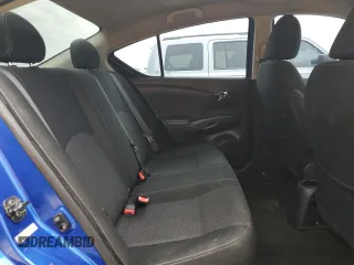 2016 Nissan Versa S z VIN 3N1CN7AP7GL889818, wystawiony jako Copart lot #59539015 z przebiegiem 97 607 mil mil oraz Czysty tytuł • Clean title. Historia ofert i sprzedaży dostępna na DreamBid. Obrazek 10.