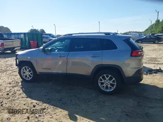 2016 Jeep Cherokee Latitude with VIN 1C4PJLCB7GW351506, listed as a IAAI auction lot 42264579 with 71,021 mi miles and . Bid and sale history available at DreamBid. Image 15.