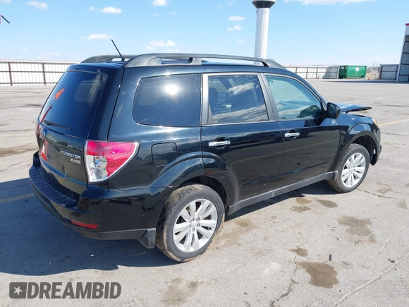 2013 Subaru Forester 2.5X Premium with VIN JF2SHADCXDH416870, listed as a IAAI auction lot 41884692 with 105,097 mi miles. Bid and sale history available at carsss.com. Image 4.