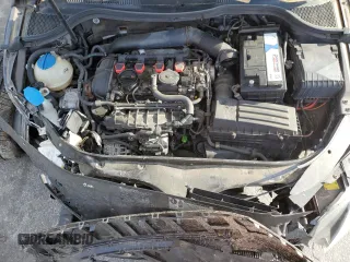 2010 Volkswagen CC Luxury with VIN WVWHL7AN3AE520131, listed as a Copart auction lot 55676515 with 111,128 mi miles and Salvage title. Bid and sale history available at DreamBid. Image 11.