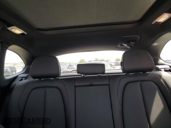 2021 BMW X1 xDrive28i z VIN WBXJG9C07M5S85128, wystawiony jako Copart lot #53477145 z przebiegiem 18 370 mil mil oraz Szkody całkowita. Historia ofert i sprzedaży dostępna na DreamBid. Obrazek 10.
