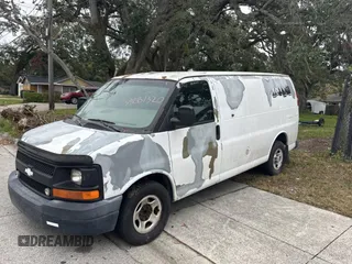2005 Chevrolet Express Cargo z VIN 1GCFG15X151219200, wystawiony jako Copart lot #84236274 z przebiegiem 269 530 mil mil oraz Czysty tytuł • Clean title. Historia ofert i sprzedaży dostępna na DreamBid. Obrazek 2.