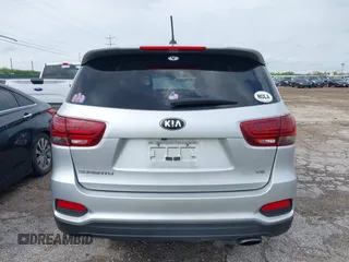 2020 Kia Sorento LX V6 with VIN 5XYPG4A56LG610186, listed as a IAAI auction lot 42049647 with 78,866 mi miles. Bid and sale history available at carsss.com. Image 17.