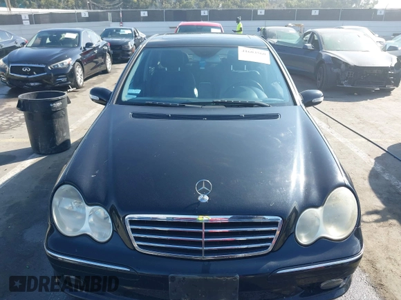 2006 Mercedes-Benz C 230 Sport z VIN WDBRF52HX6F771656, wystawiony jako IAAI lot #41603560 z przebiegiem 134 712 mil mil oraz . Historia ofert i sprzedaży dostępna na DreamBid. Obrazek 12.