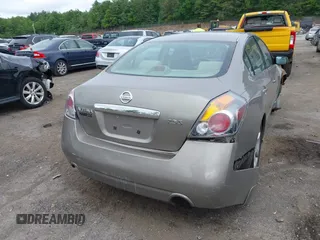 2008 Nissan Altima 2.5 z VIN 1N4AL21E48N540084, wystawiony jako IAAI lot #42303017 z przebiegiem Nie podano mil oraz . Historia ofert i sprzedaży dostępna na DreamBid. Obrazek 15.