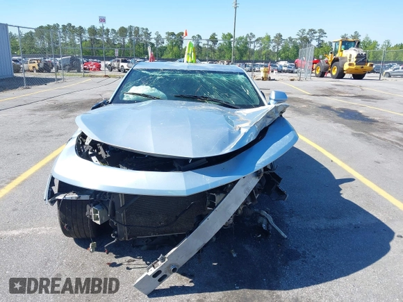 2018 Chevrolet Camaro 1LT z VIN 1G1FB1RX3J0125112, wystawiony jako IAAI lot #42034286 z przebiegiem 179 149 mil mil oraz . Historia ofert i sprzedaży dostępna na DreamBid. Obrazek 11.