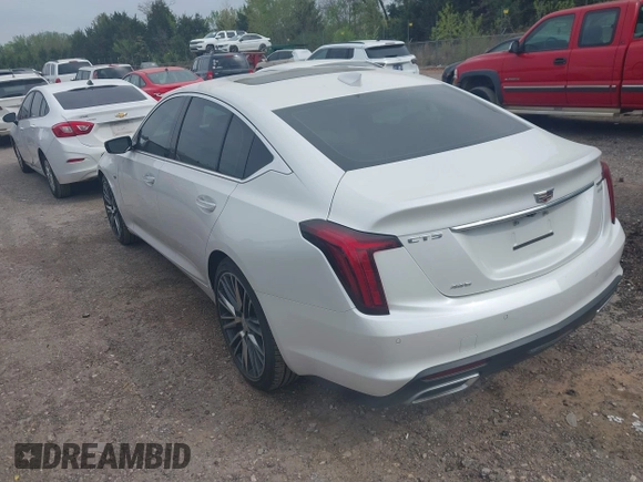 2024 Cadillac CT5 Premium Luxury z VIN 1G6DT5RW3R0129279, wystawiony jako IAAI lot #42011369 z przebiegiem 5 477 mil mil oraz . Historia ofert i sprzedaży dostępna na DreamBid. Obrazek 3.