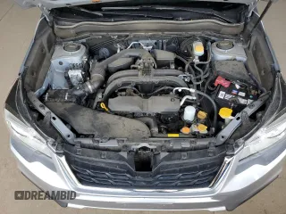 2018 Subaru Forester z VIN JF2SJABC5JH589120, wystawiony jako Copart lot #56571725 z przebiegiem 39 541 mil mil oraz Szkody całkowita. Historia ofert i sprzedaży dostępna na DreamBid. Obrazek 11.