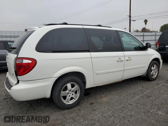 2007 Dodge Grand Caravan SXT with VIN 2D4GP44L67R117199, listed as a Copart auction lot 53190915 with 144,567 mi miles and Clean Title. Bid and sale history available at DreamBid. Image 3.