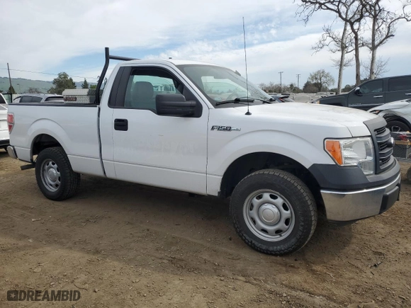 2014 Ford F-150 XL with VIN 1FTMF1CM9EKG07580, listed as a Copart auction lot 47233885 with 125,955 mi miles and Salvage Title. Bid and sale history available at carsss.com. Image 4.