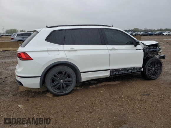 2022 Volkswagen Tiguan SE R-Line Black z VIN 3VVCB7AX1NM058135, wystawiony jako Copart lot #55125305 z przebiegiem 64 643 mil mil oraz Szkoda całkowita • Salvage title. Historia ofert i sprzedaży dostępna na DreamBid. Obrazek 3.