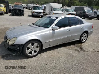 2003 Mercedes-Benz E 320 z VIN WDBUF65J53A242204, wystawiony jako Copart lot #54060185 z przebiegiem 230 708 mil mil oraz Szkoda całkowita • Salvage title. Historia ofert i sprzedaży dostępna na DreamBid. Obrazek 1.