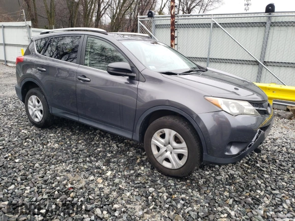 2015 Toyota RAV4 LE with VIN JTMBFREV2FJ023752, listed as a Copart auction lot 51439585 with 109,694 mi miles and Clean Title. Bid and sale history available at DreamBid. Image 4.