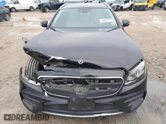 2019 Mercedes-Benz E 450 with VIN WDDZH6JB6KA591649, listed as a Copart auction lot 84411714 with 55,956 mi miles and Salvage Title. Bid and sale history available at DreamBid. Image 5.