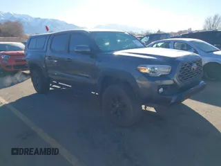 2017 Toyota Tacoma SR5 with VIN 3TMCZ5AN1HM065331, listed as a IAAI auction lot 41377968 with 93,468 mi miles and . Bid and sale history available at carsss.com. Image 1.